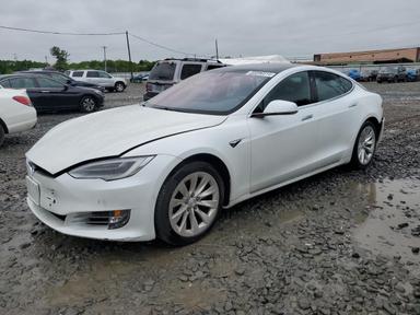Tesla Model S 2020