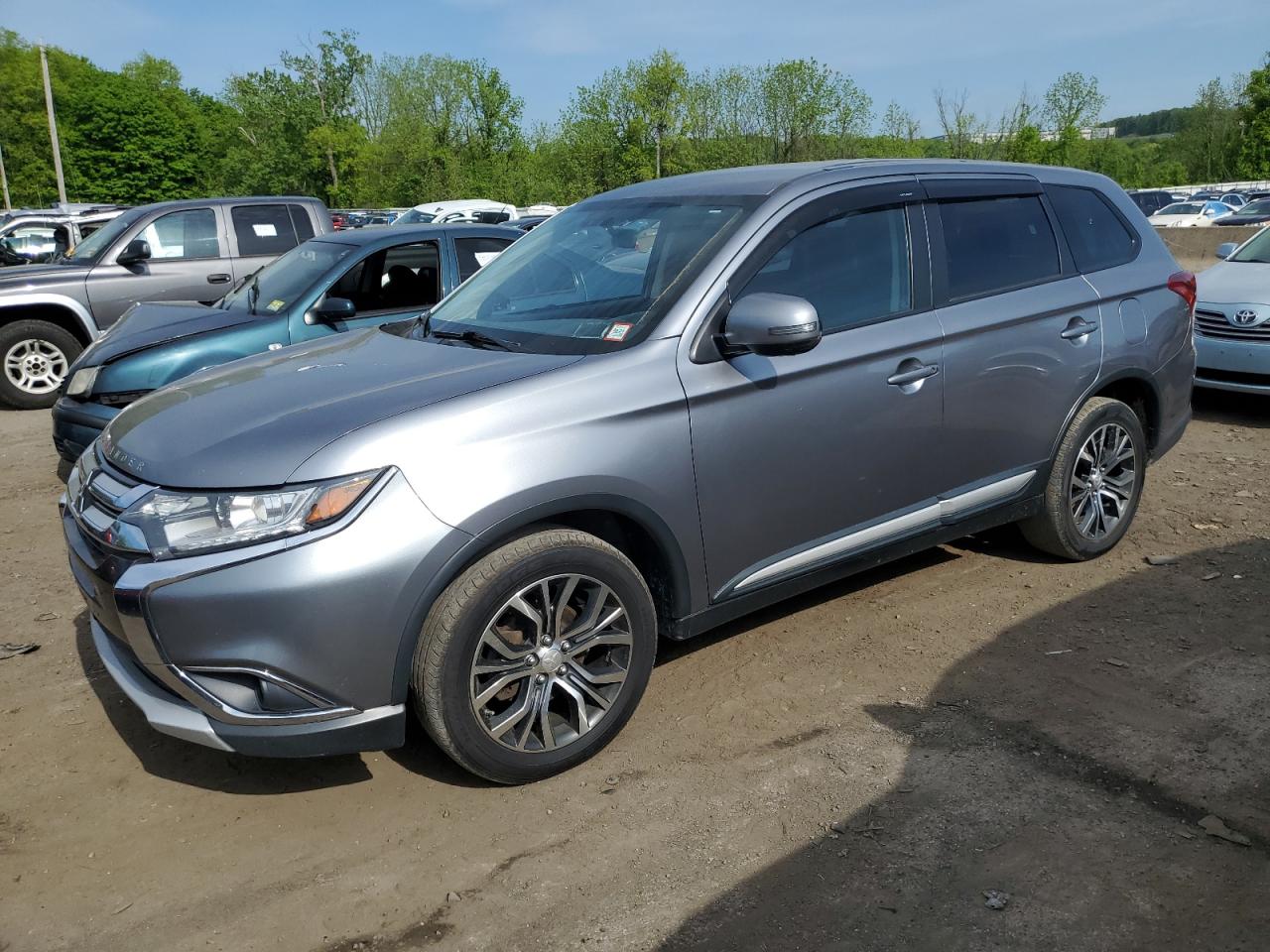 Mitsubishi Outlander 2016