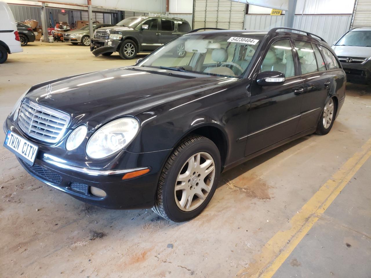 MERCEDES-BENZ E-CLASS 2004