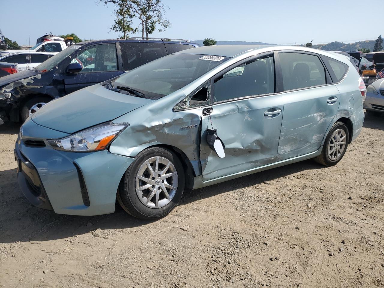 TOYOTA PRIUS V 2017