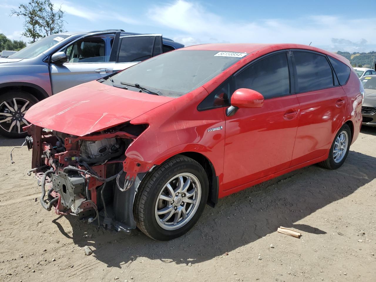 Toyota Prius v 2016