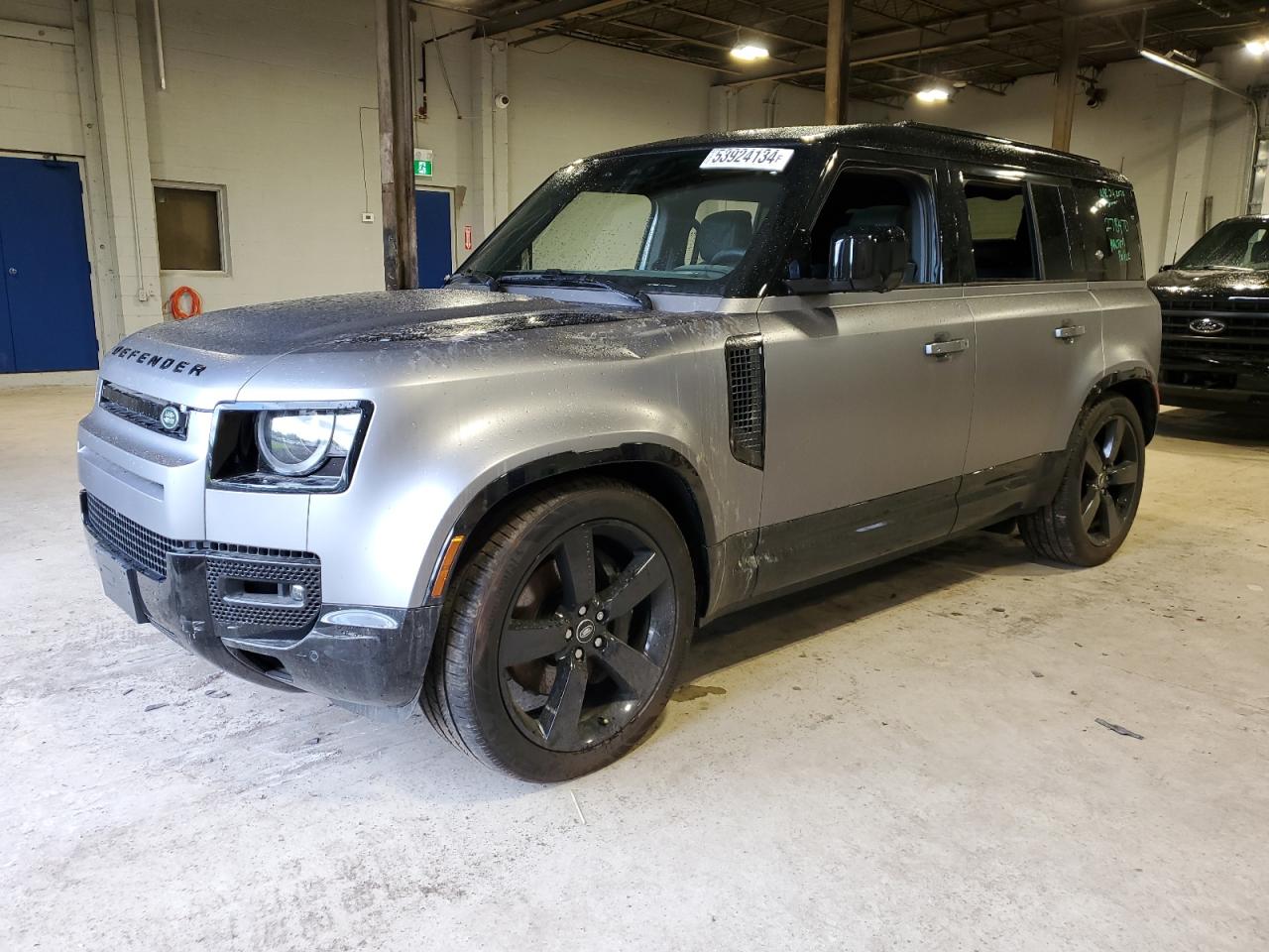 LAND ROVER DEFENDER 2024