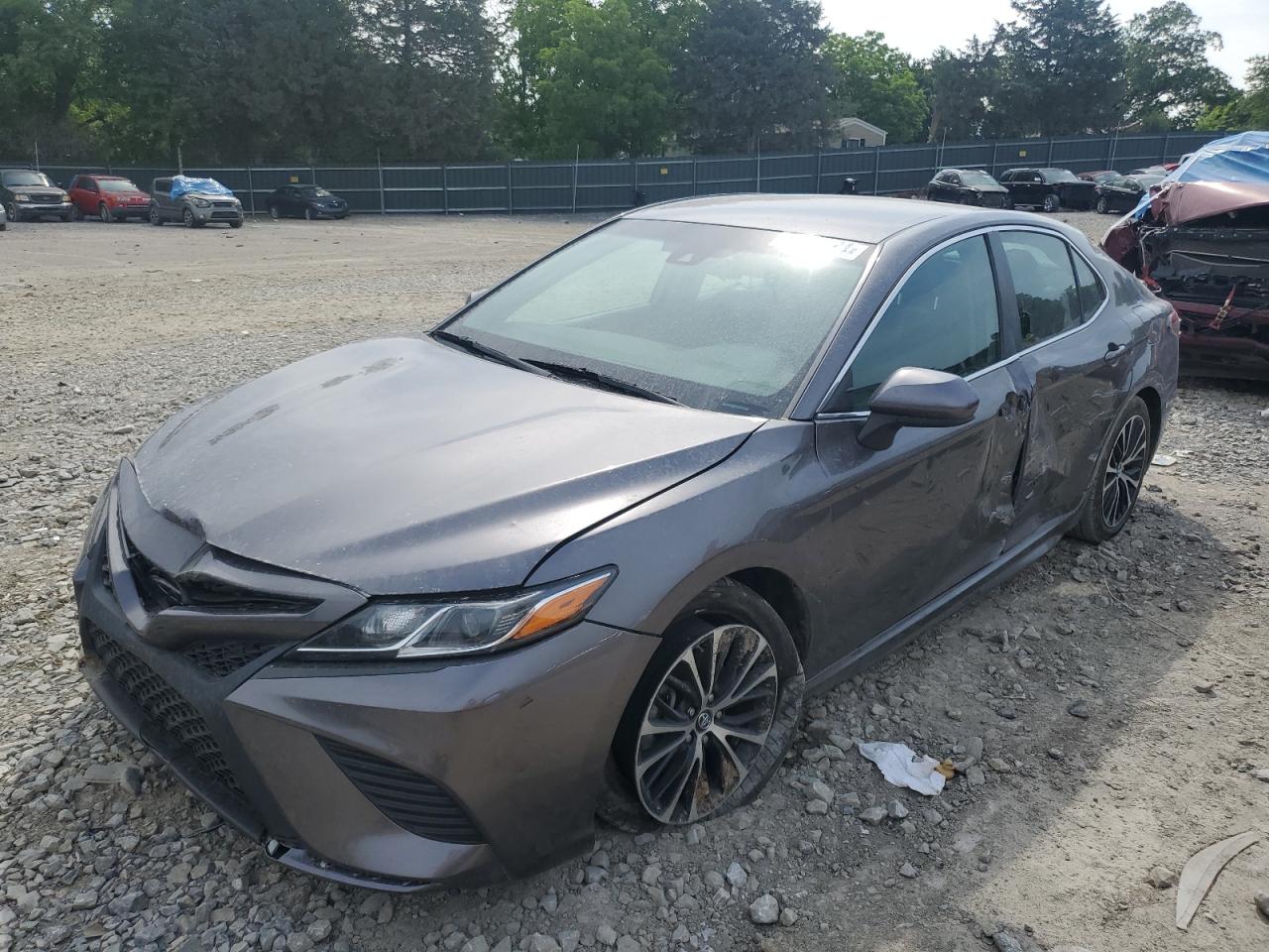TOYOTA CAMRY 2018