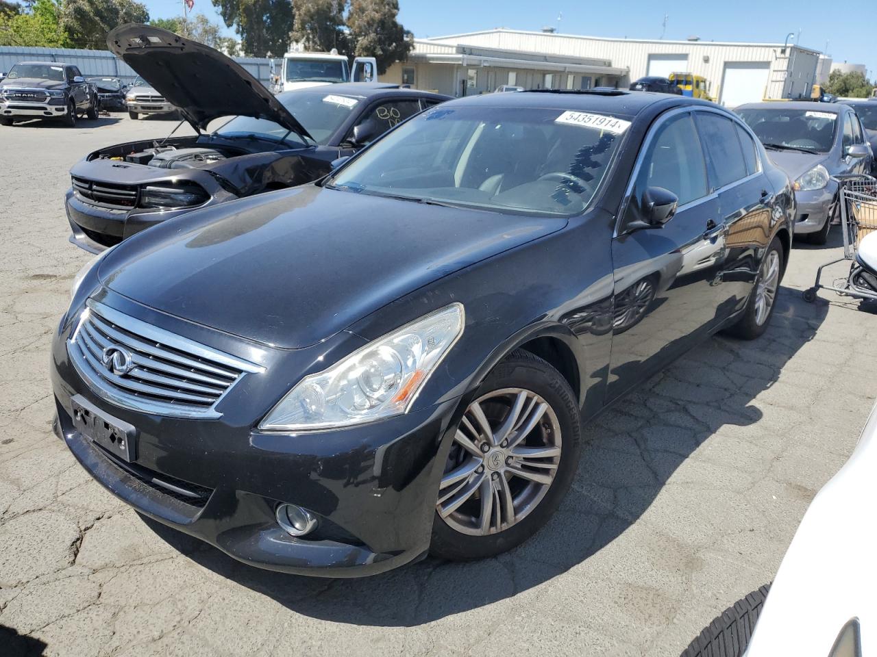 Infiniti G37 2013