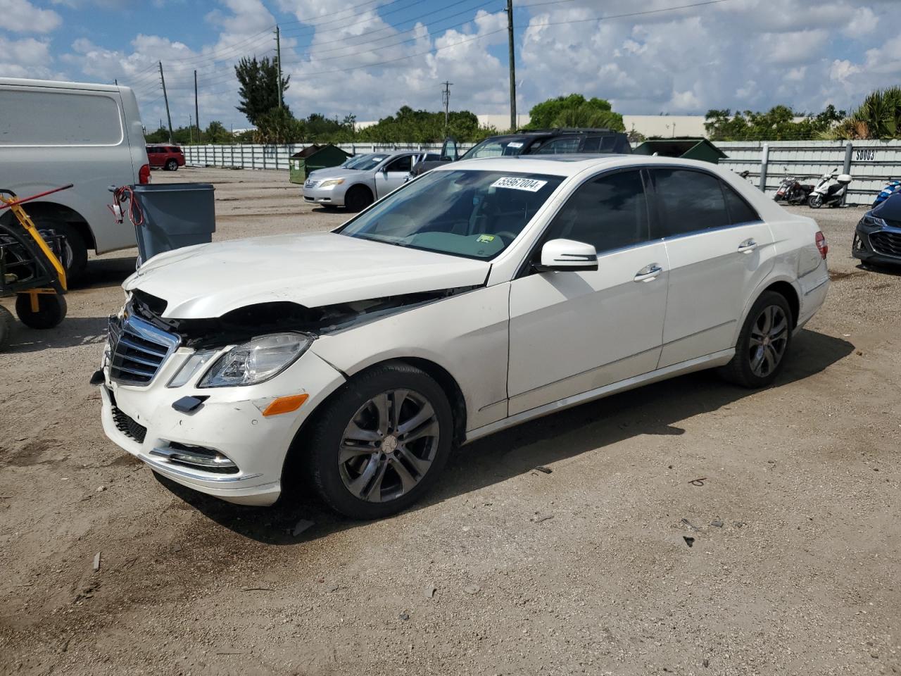 MERCEDES-BENZ E-CLASS 2011