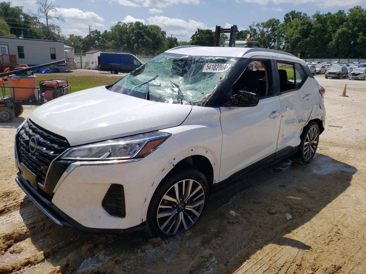 NISSAN KICKS 2022