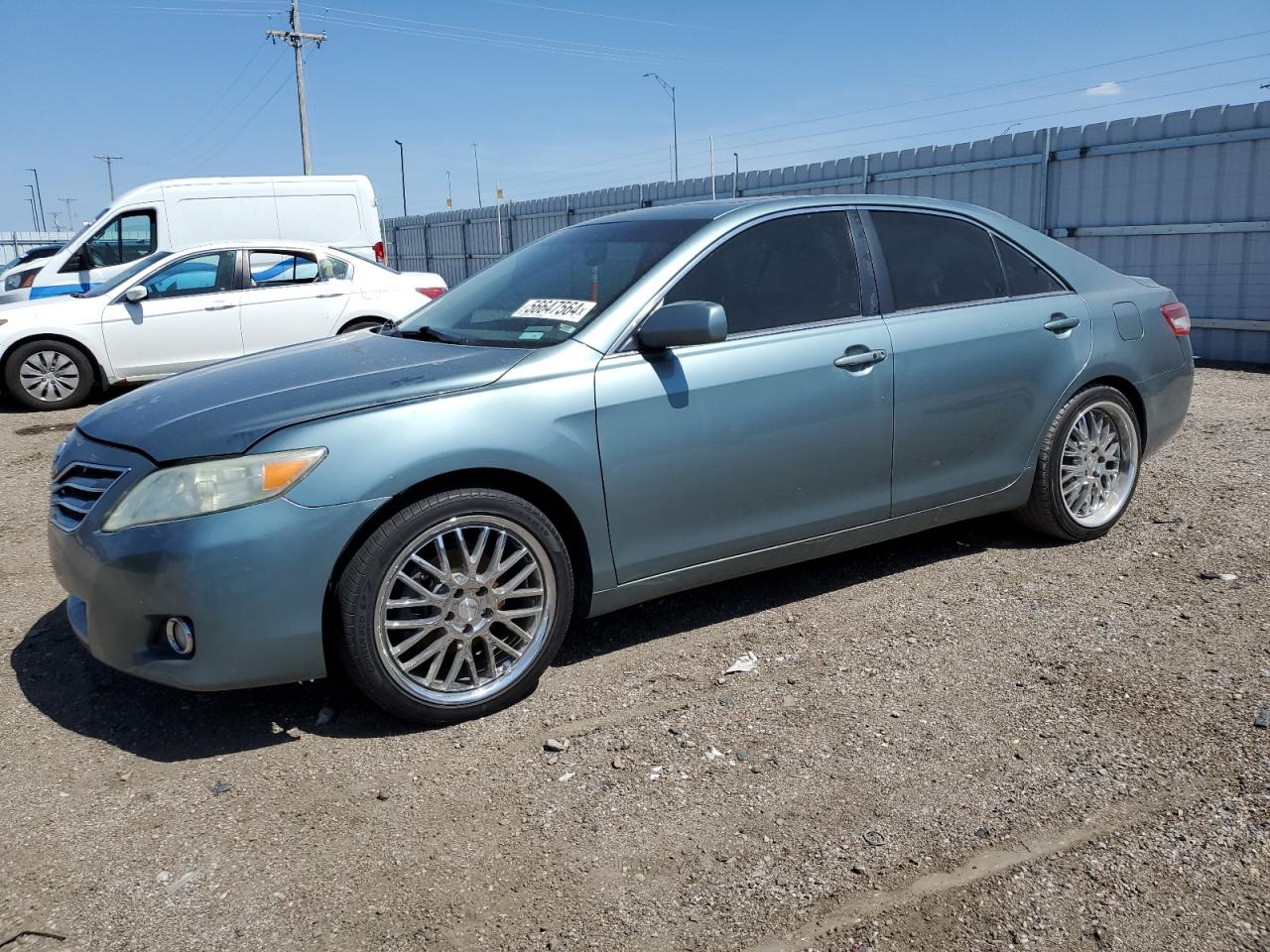 TOYOTA CAMRY 2011