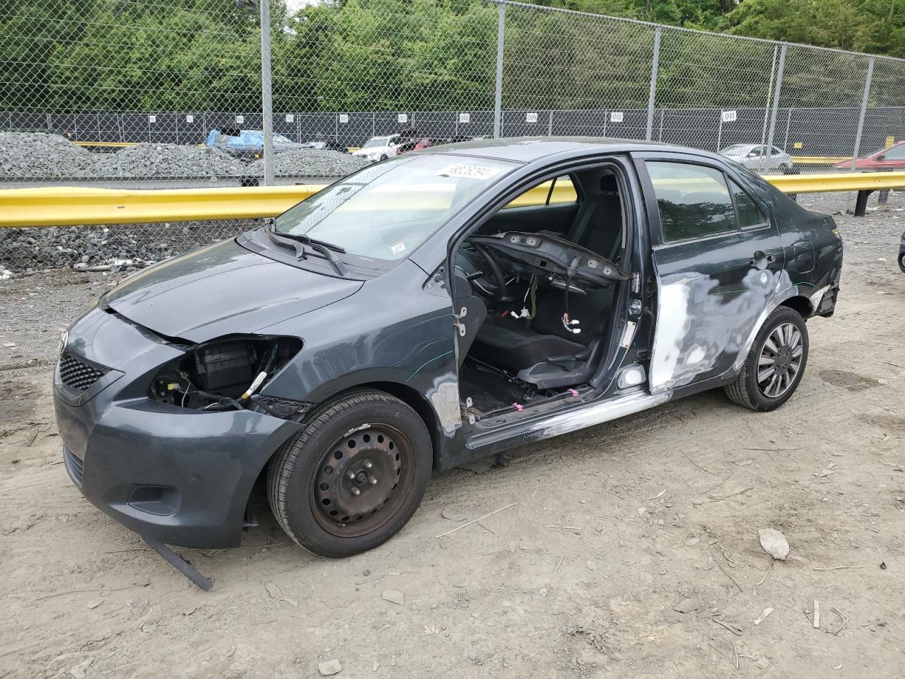 TOYOTA YARIS 2009