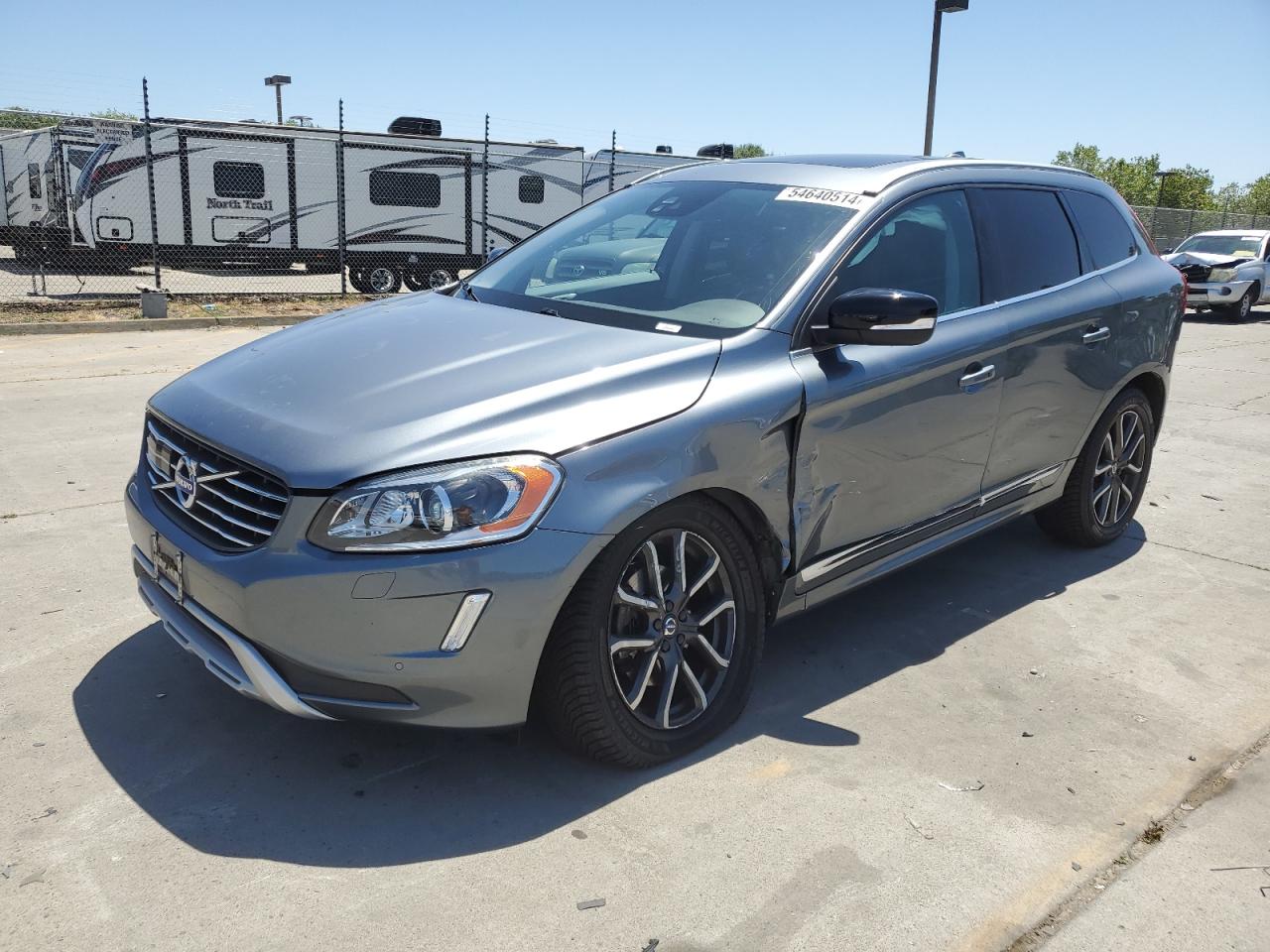 VOLVO XC60 2017