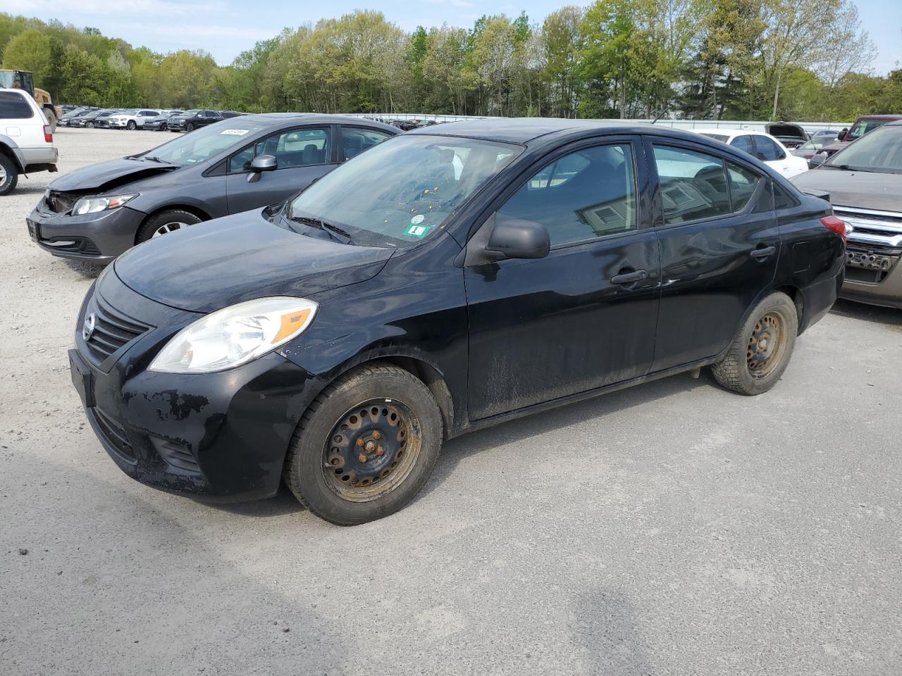 NISSAN VERSA 2014