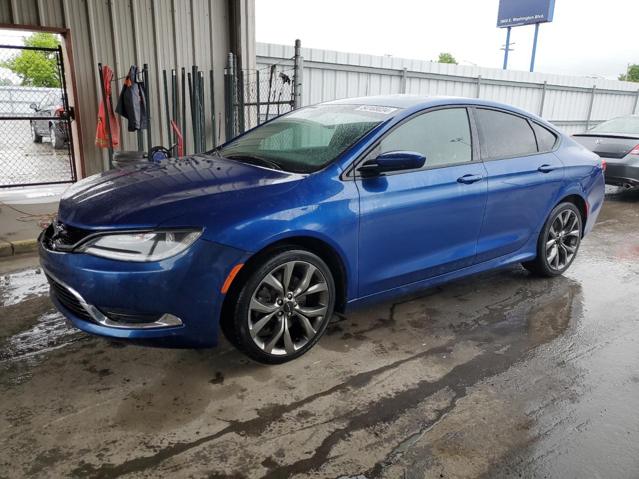 CHRYSLER 200 2015