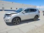 NISSAN ROGUE 2019