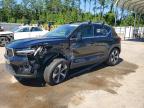 VOLVO XC40 2025