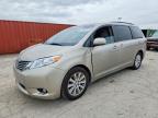 TOYOTA SIENNA 2015