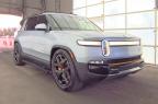 RIVIAN R1S 2023