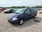 CHRYSLER TOWN & COUNTRY 2005