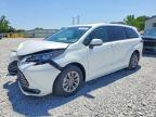 TOYOTA SIENNA 2026