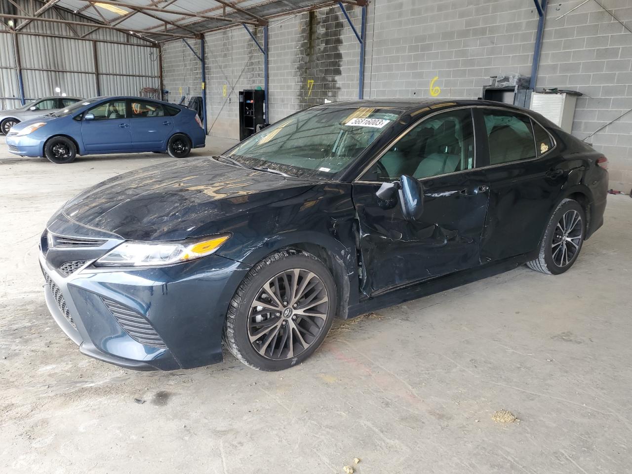 Toyota Camry 2019