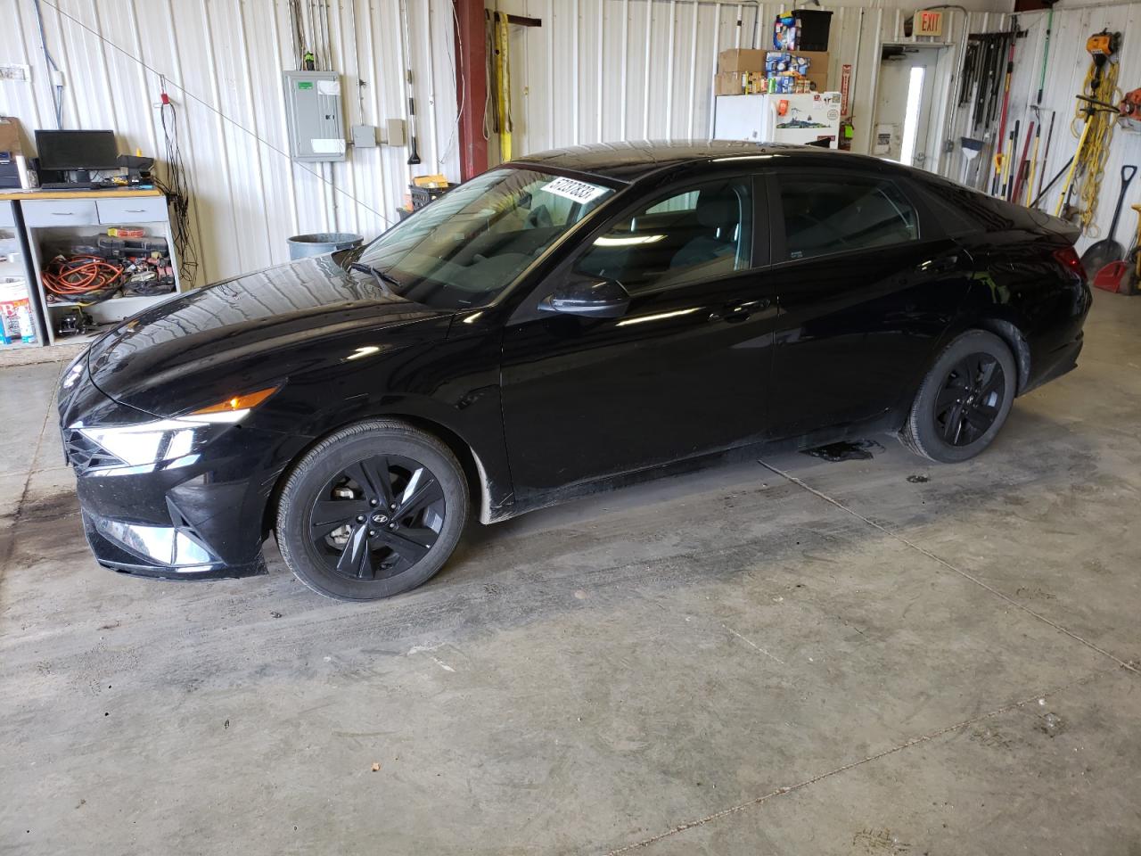 Hyundai Elantra 2022