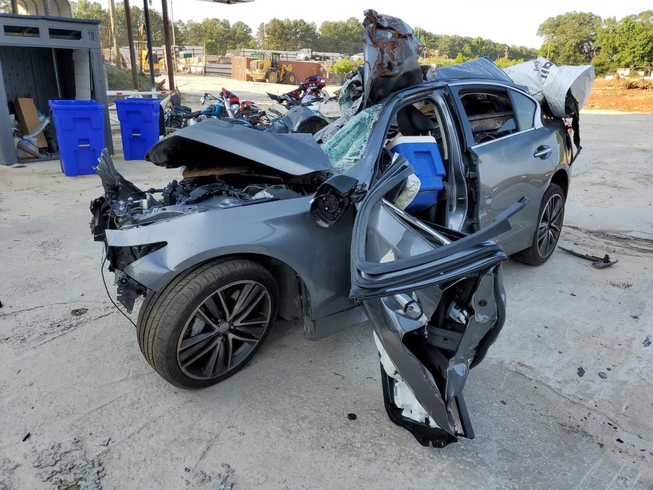 Infiniti Q50 2015