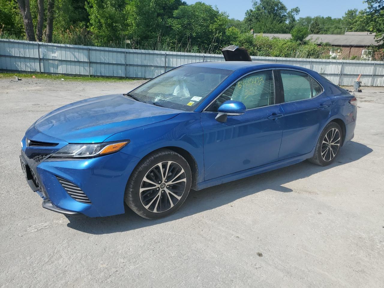 Toyota Camry 2018