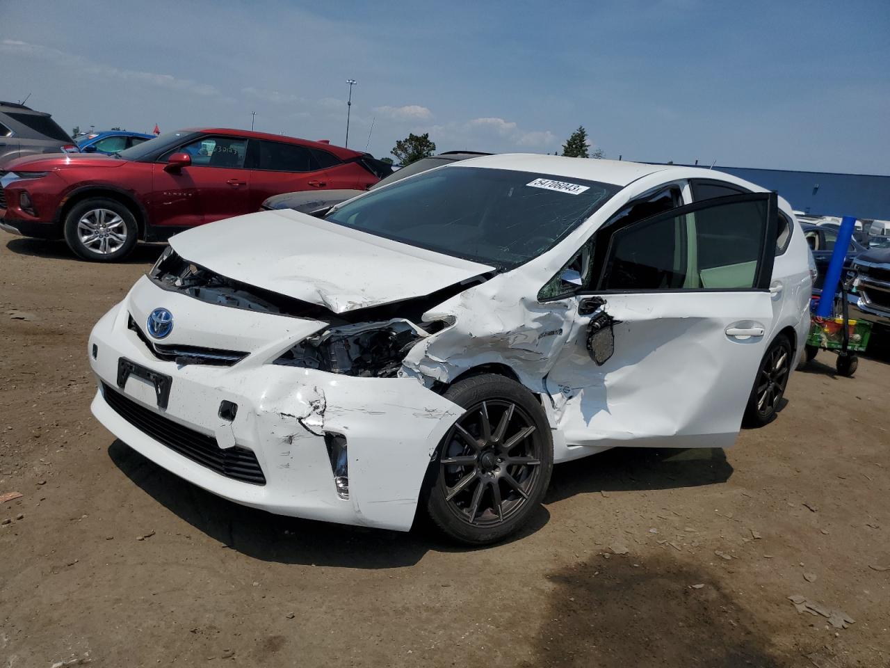 Toyota Prius v 2012