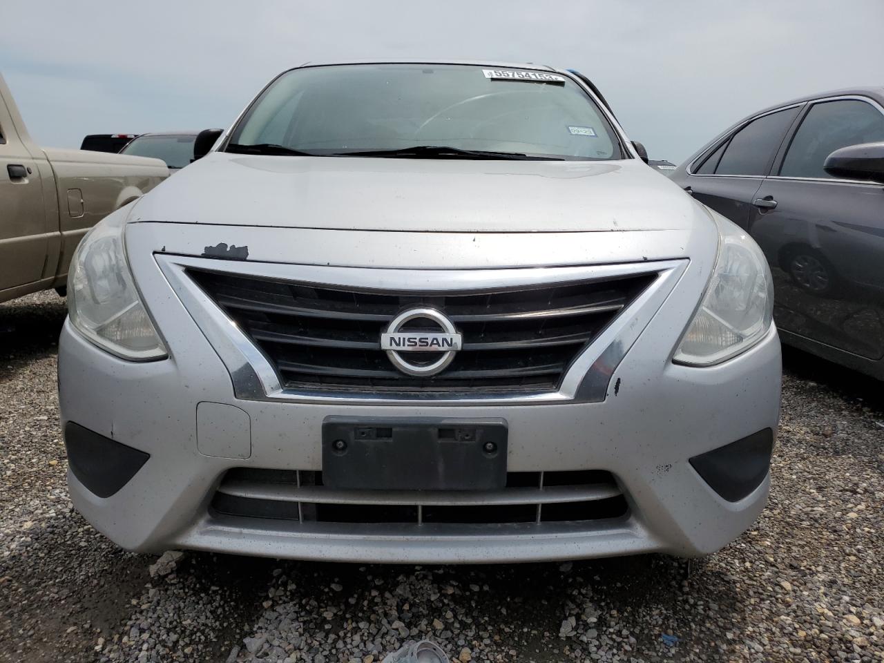 Nissan Versa 2015