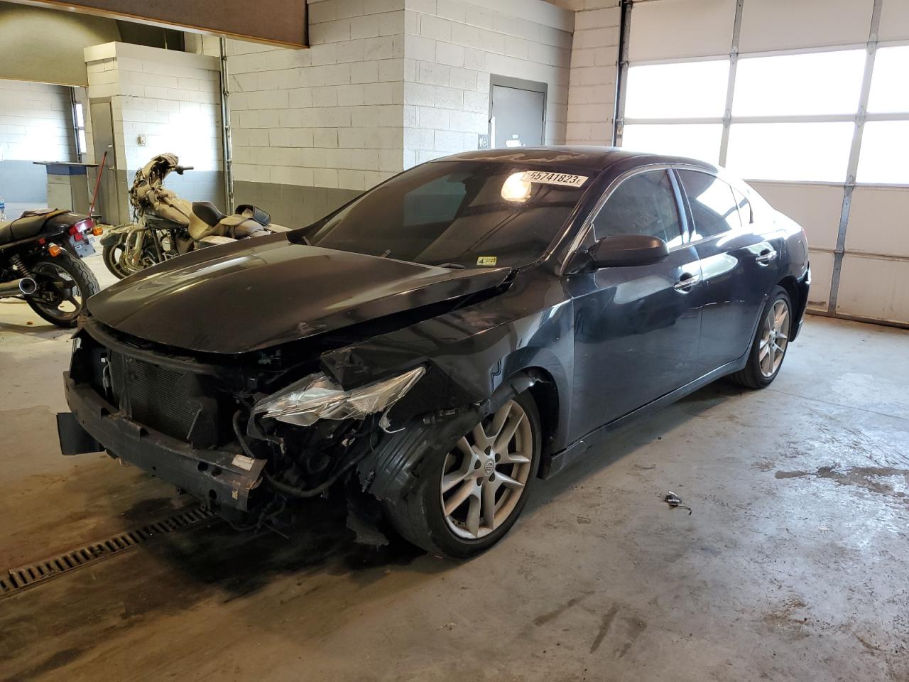 Nissan Maxima 2011
