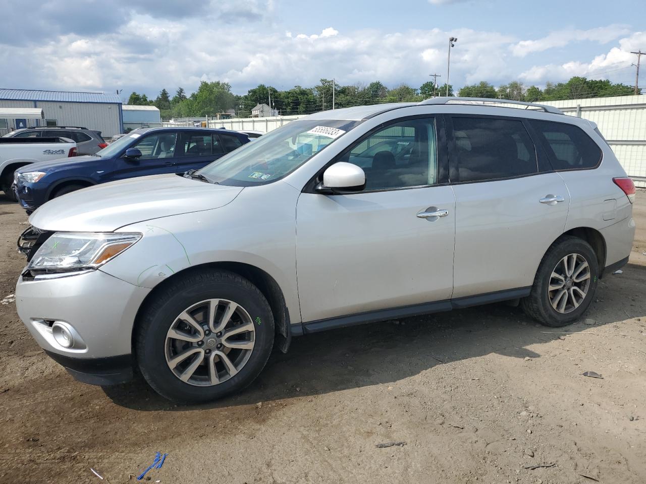 Nissan Pathfinder 2016