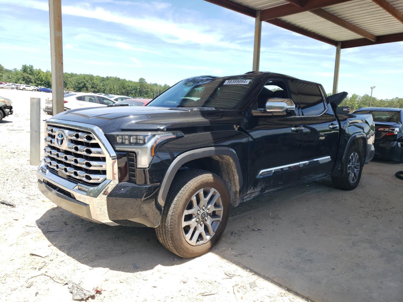TOYOTA TUNDRA 2024
