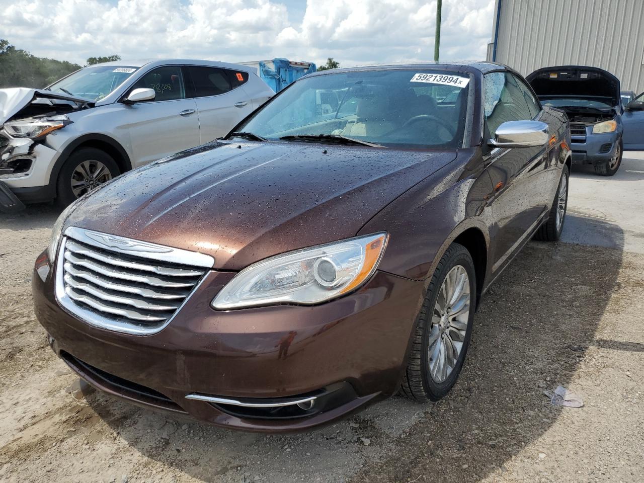 CHRYSLER 200 2013