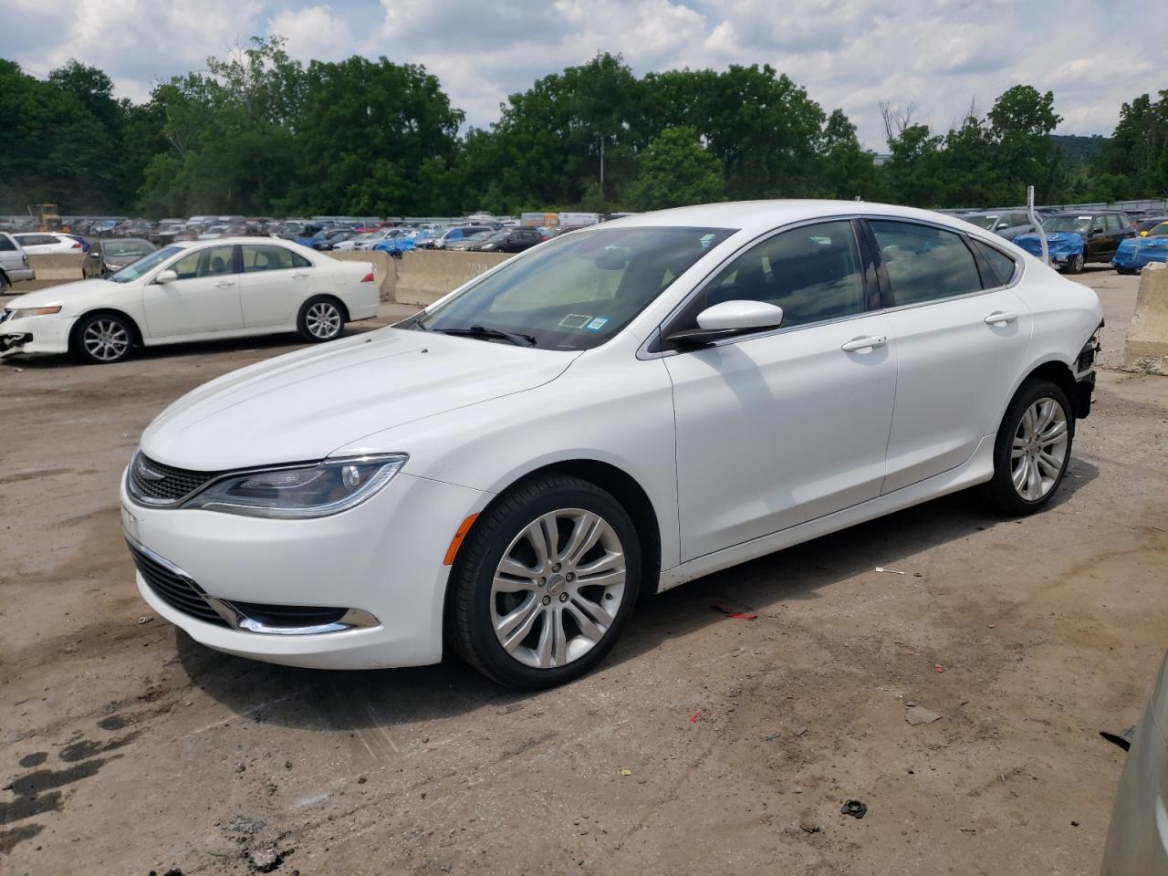 CHRYSLER 200 2015