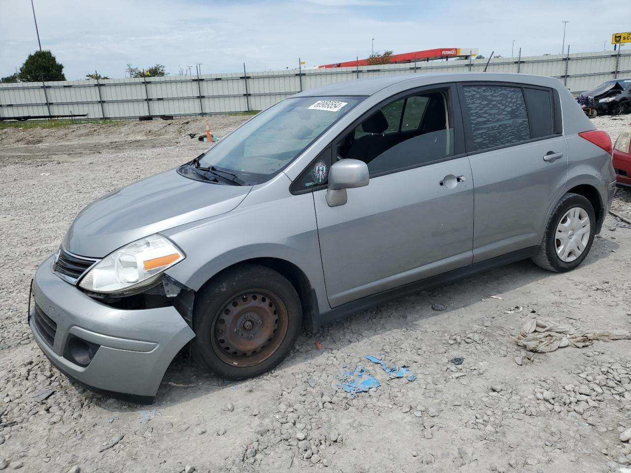 NISSAN VERSA 2011