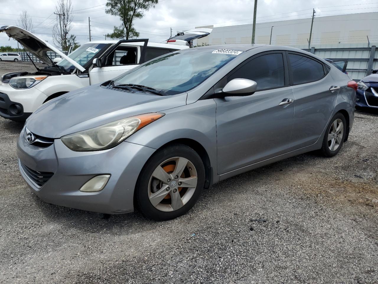HYUNDAI ELANTRA 2013