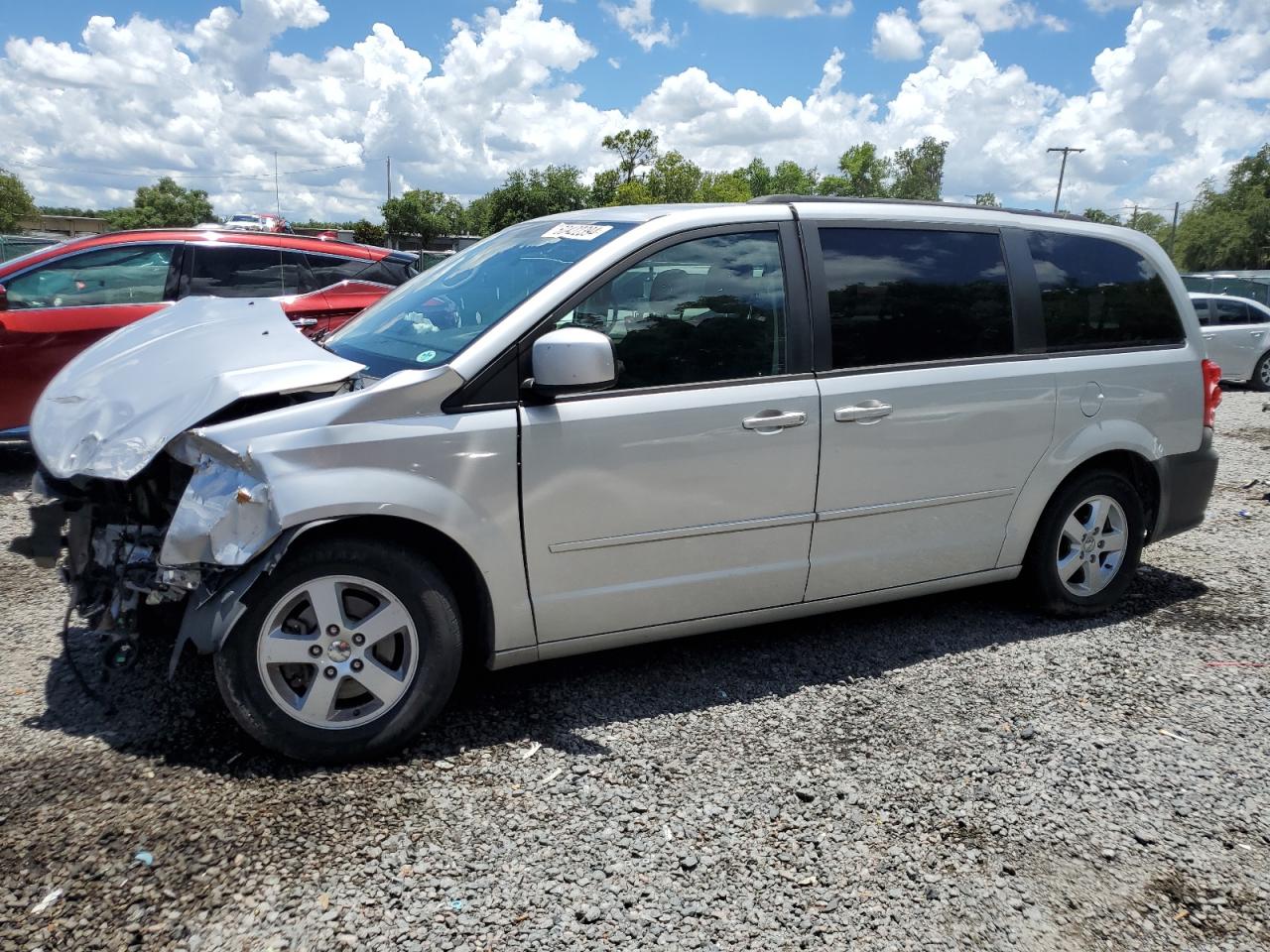 DODGE CARAVAN 2011