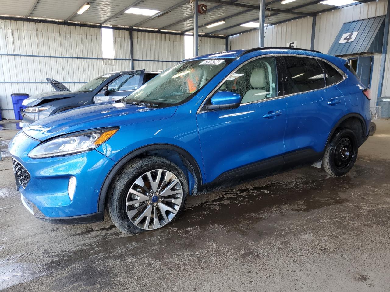 FORD ESCAPE TIT 2021