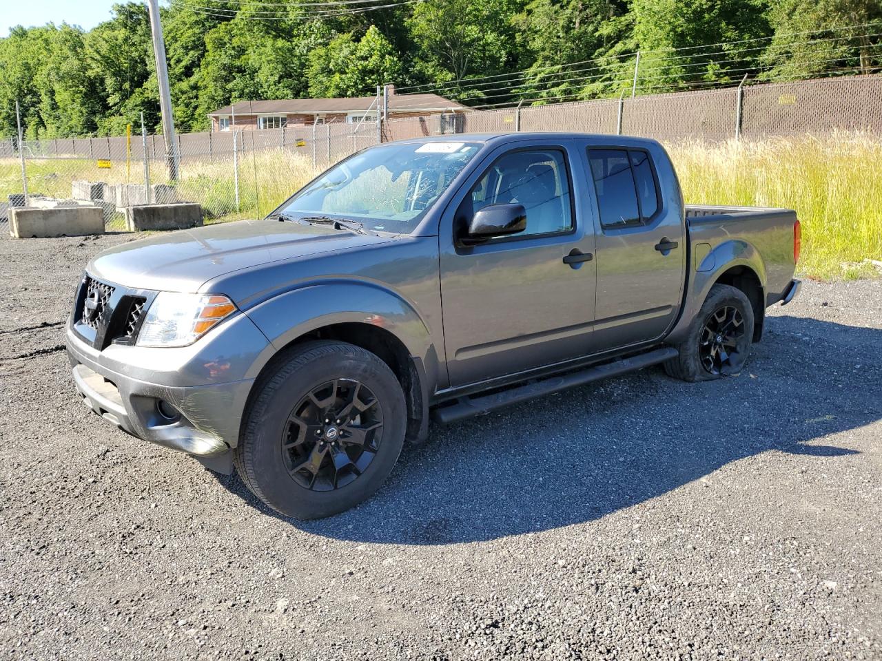 NISSAN FRONTIER 2021