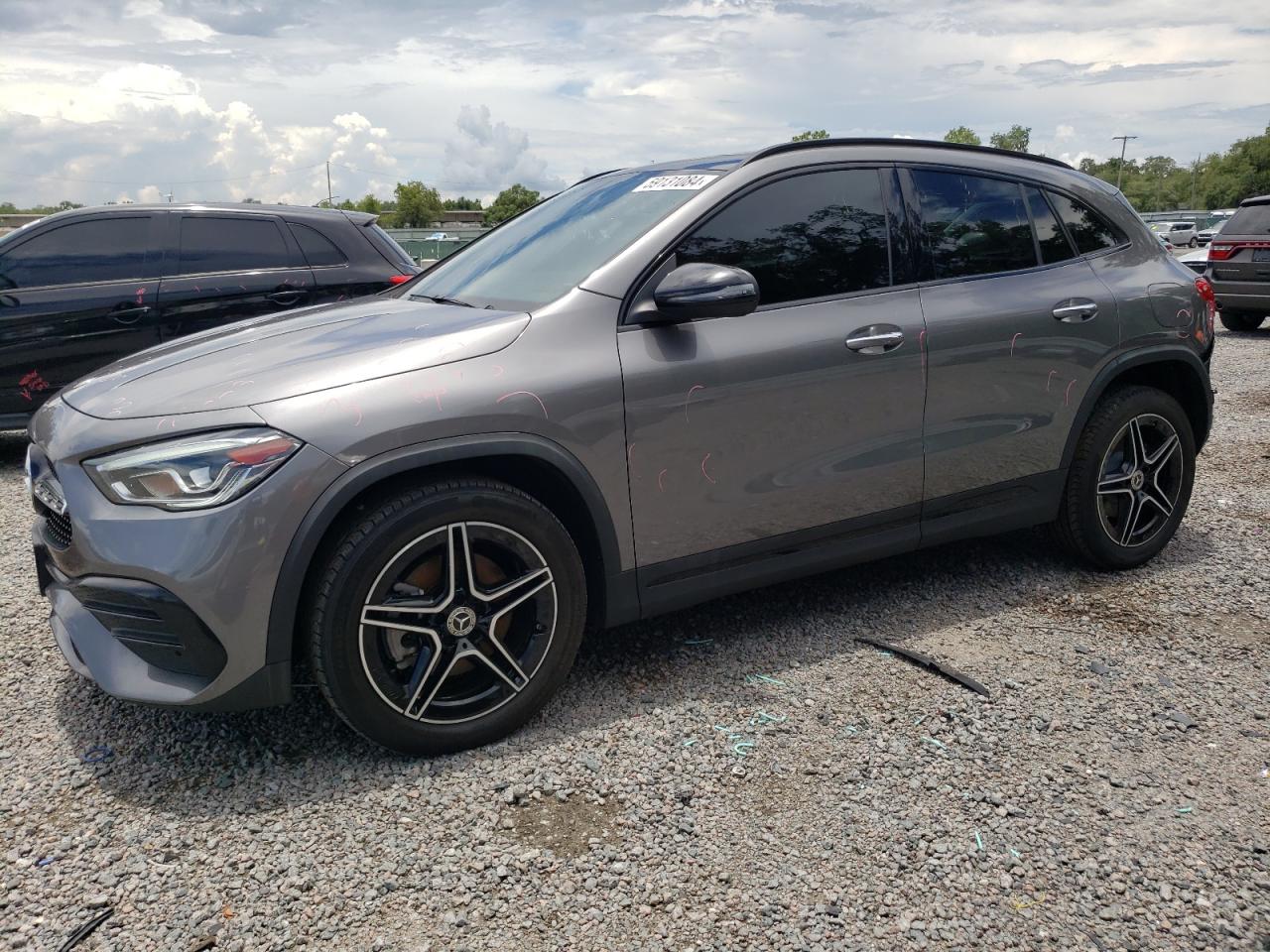 MERCEDES-BENZ GLA-CLASS 2021
