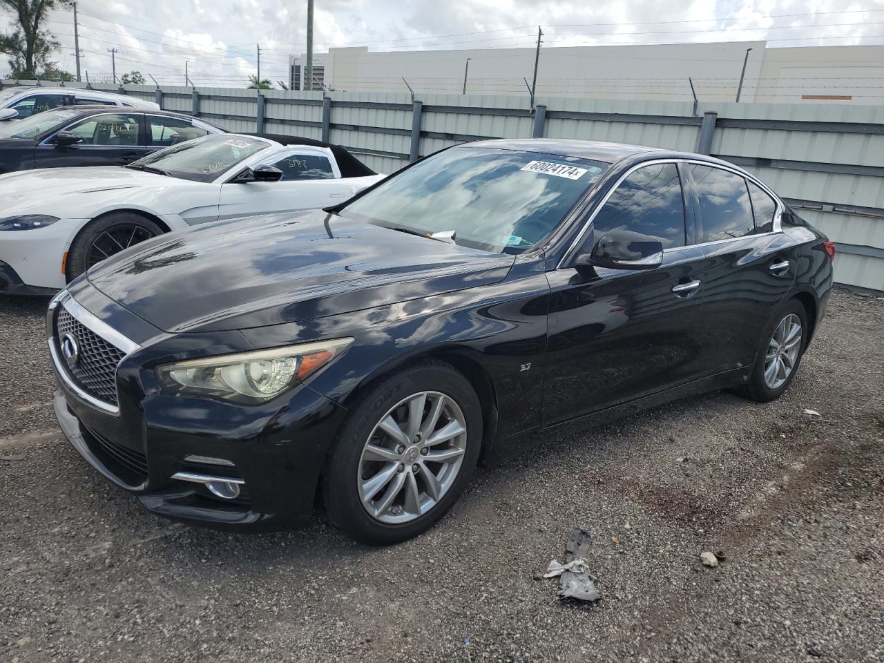 INFINITI Q50 BASE 2014