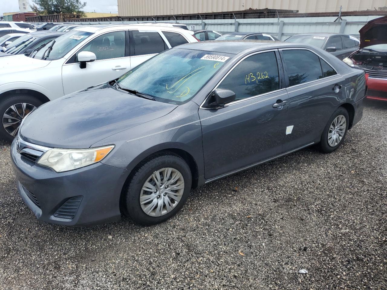 TOYOTA CAMRY 2014