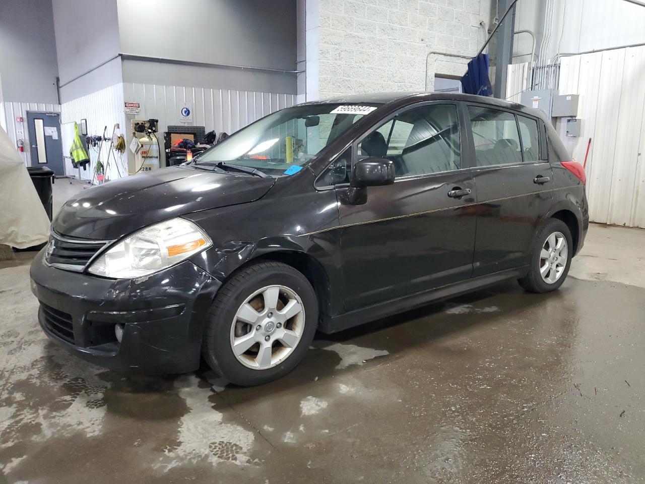 NISSAN VERSA 2010