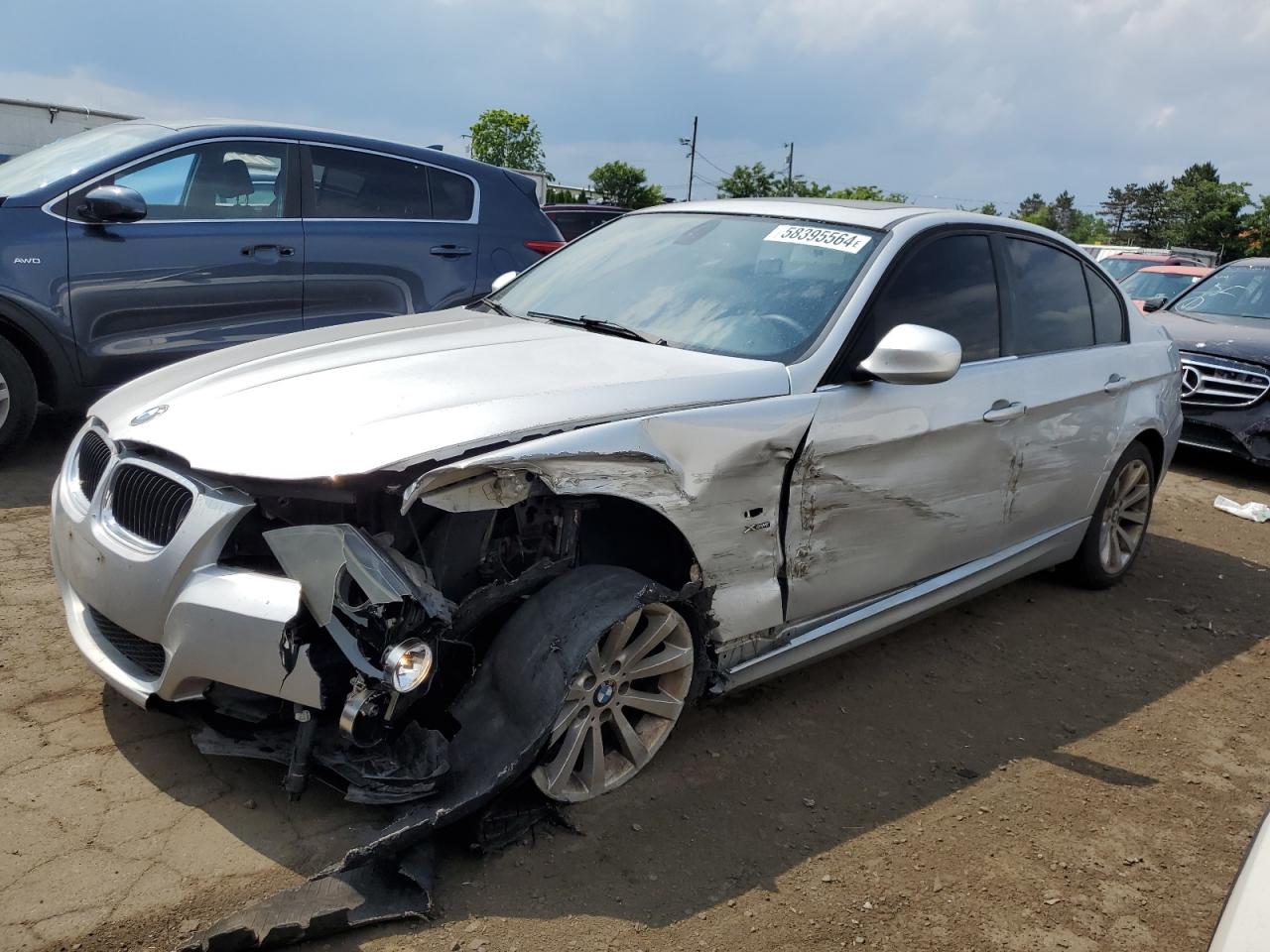 BMW 3 SERIES 2011
