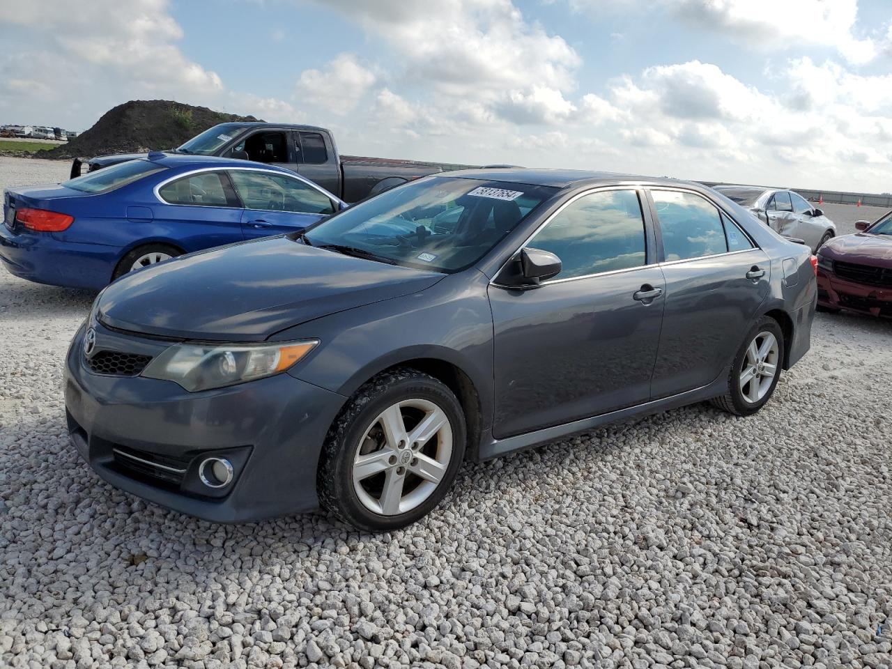 TOYOTA CAMRY 2012