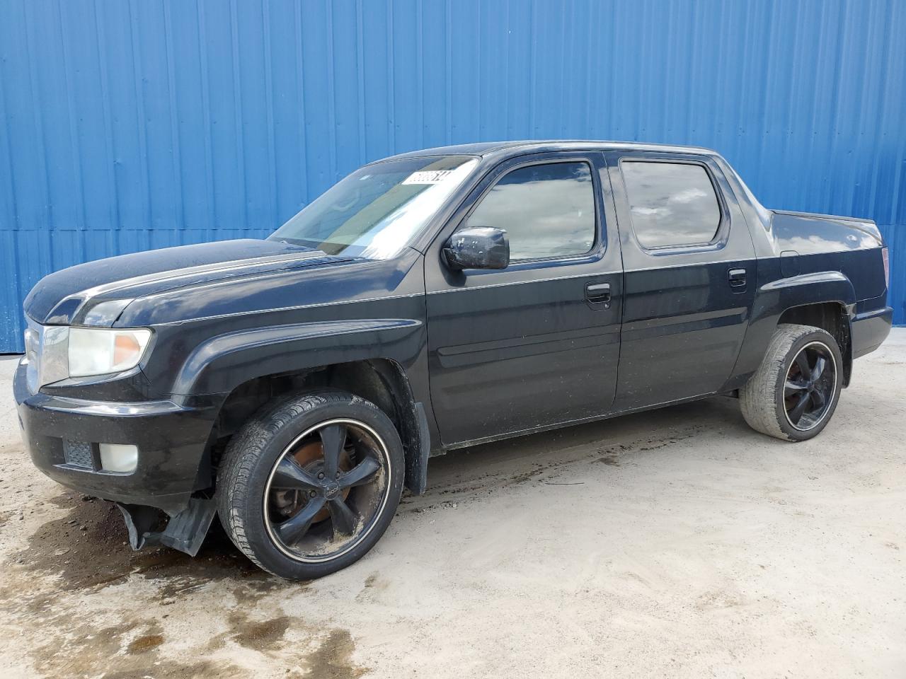 HONDA RIDGELINE 2011