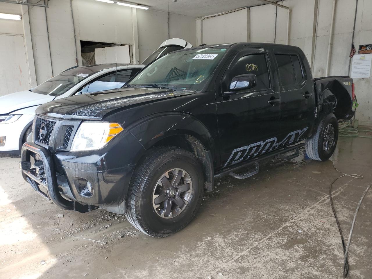 NISSAN FRONTIER 2015