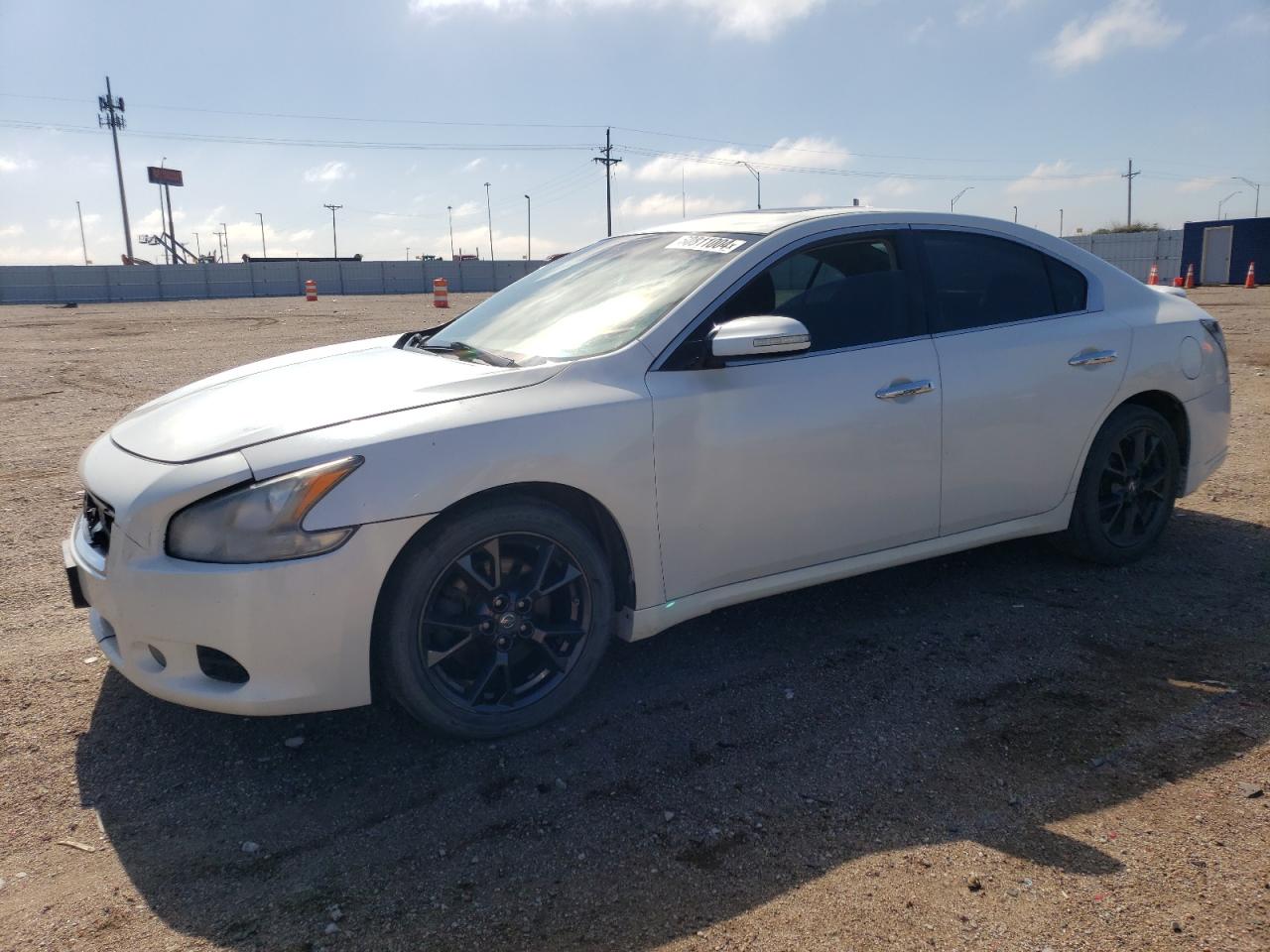 NISSAN MAXIMA 2014
