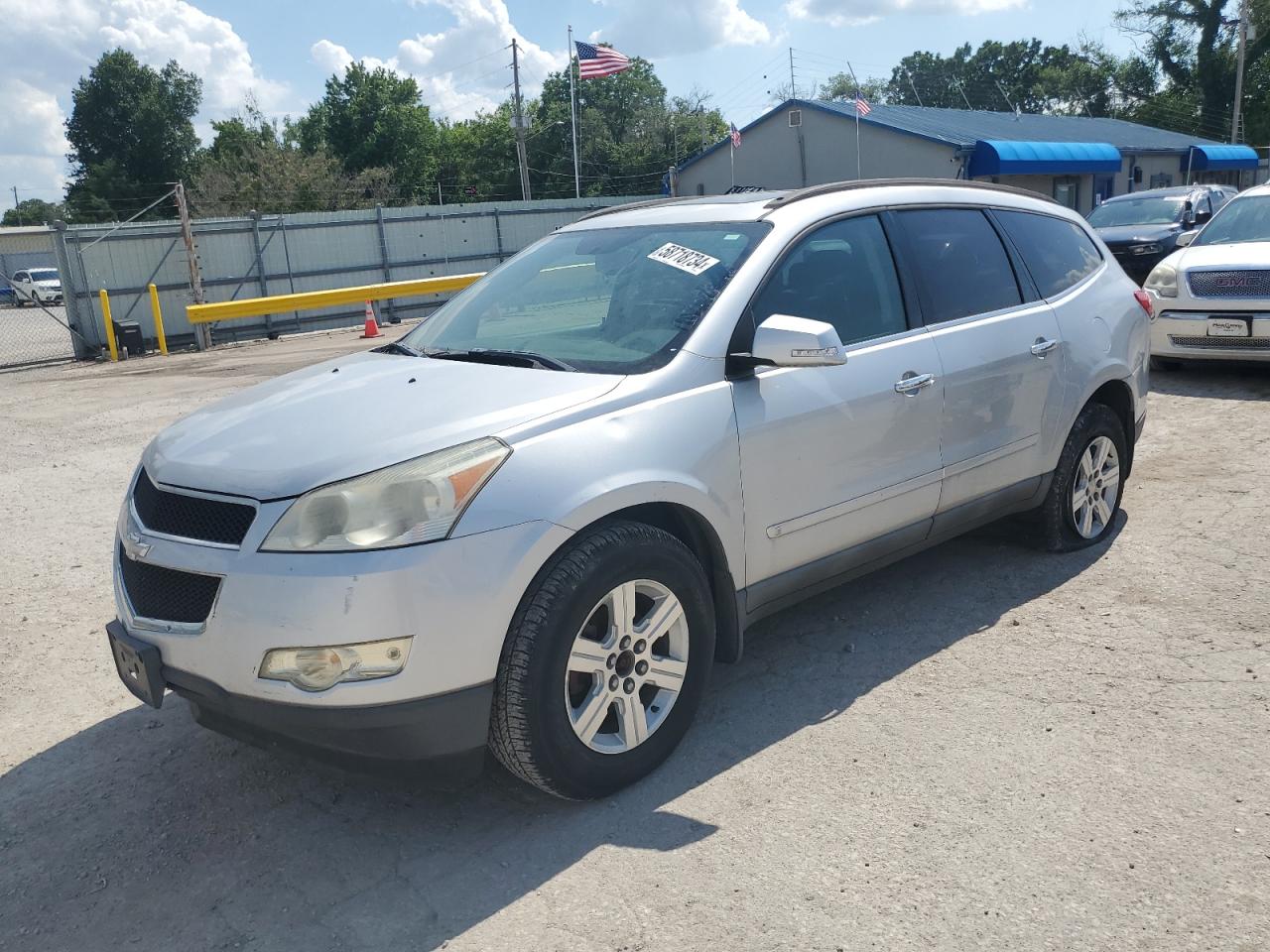 CHEVROLET TRAVERSE 2010