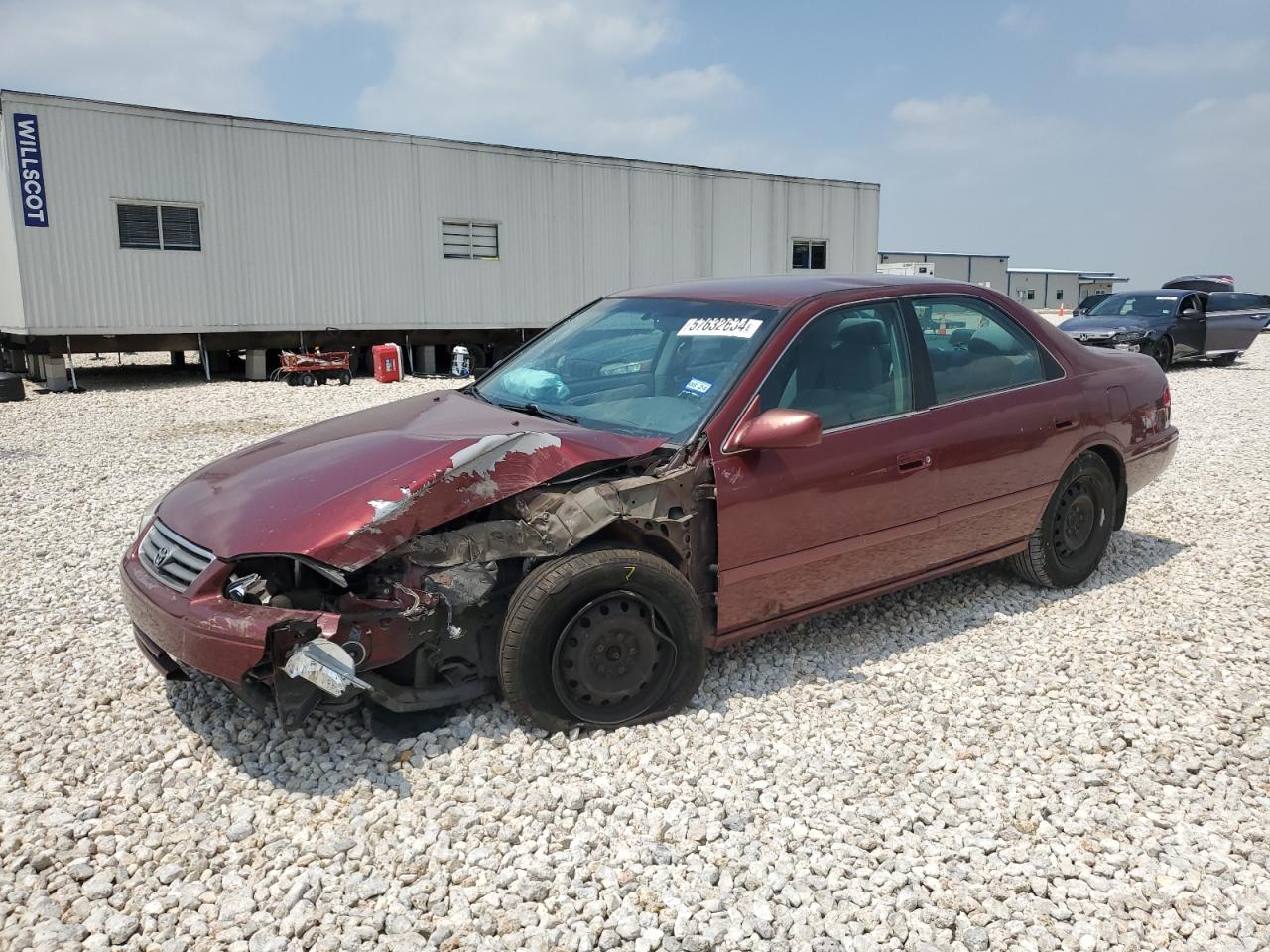 TOYOTA CAMRY CE 2001