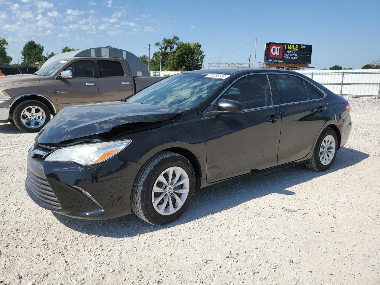 TOYOTA CAMRY LE 2016