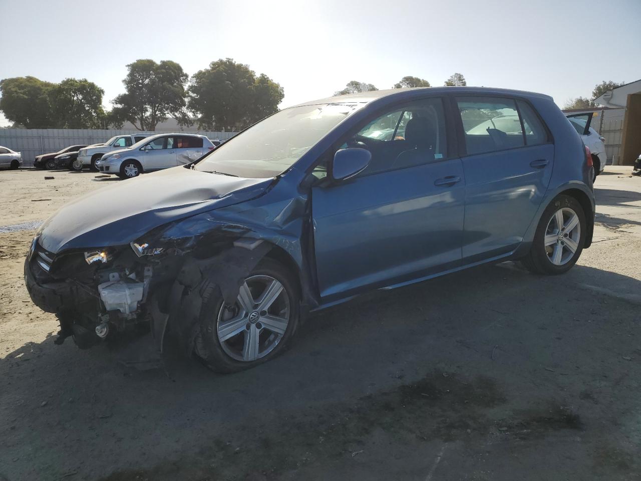 VOLKSWAGEN GOLF 2017